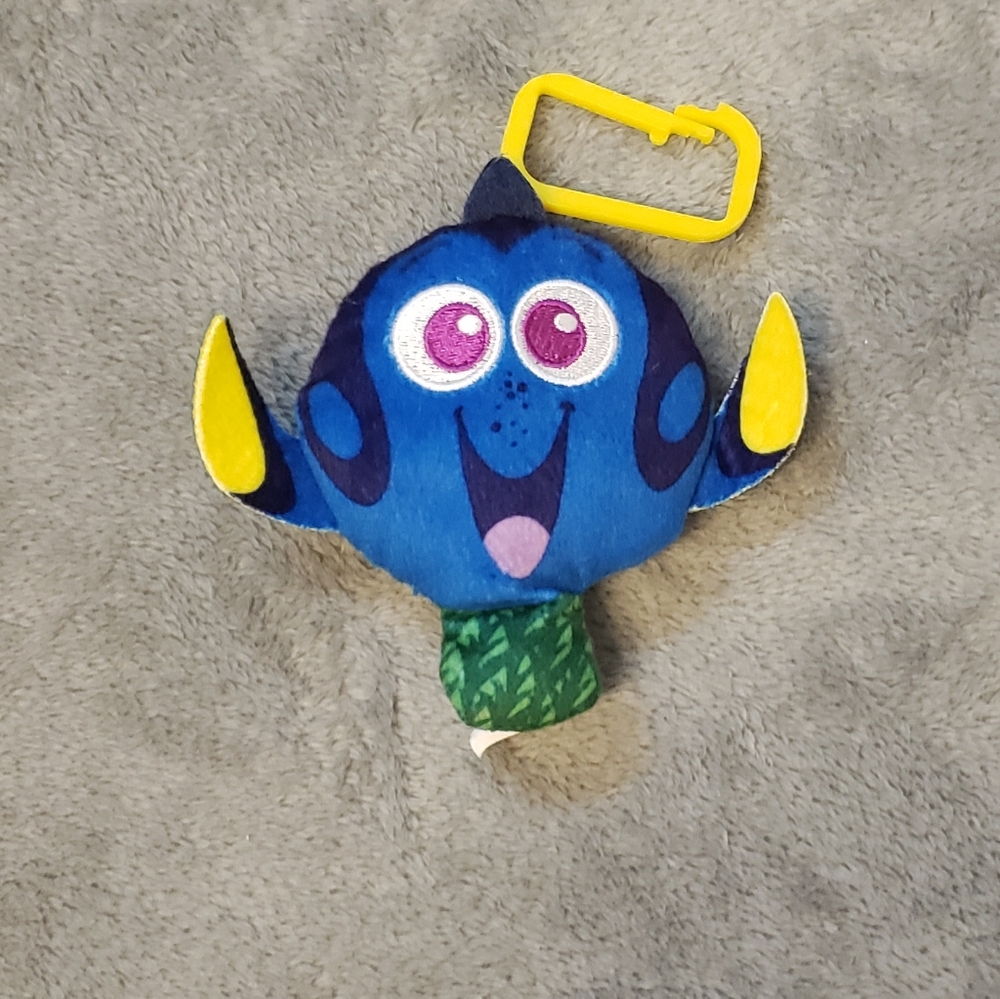 Collectible Dory the Fish Finding Nemo Keyring McDonalds Plush 3 in Stuffed Toy